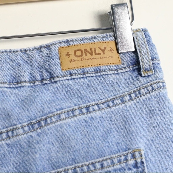 Only Mom Jeans light blue cropped high waist trendy 26 Onlkelis Life HW 15203435 - Picture 4 of 8